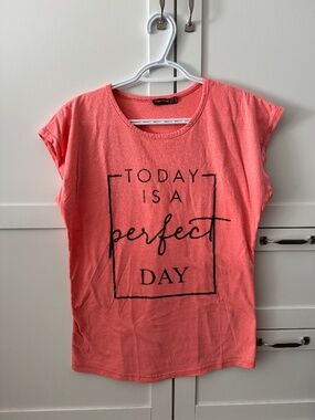 MODA t-shirt